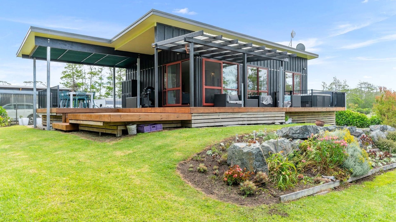 Photo of Patio Balcony in Point Wells