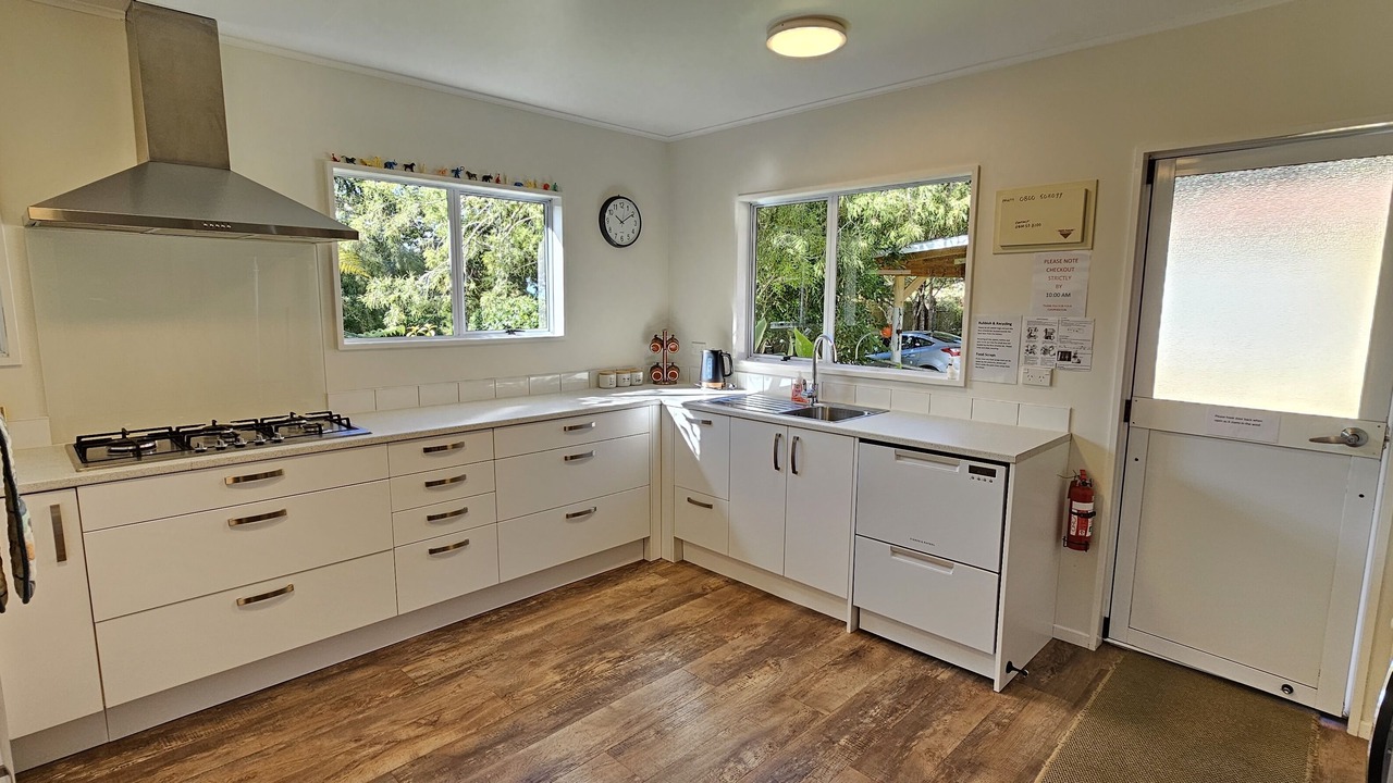 Photo of Kitchen in Pakawau