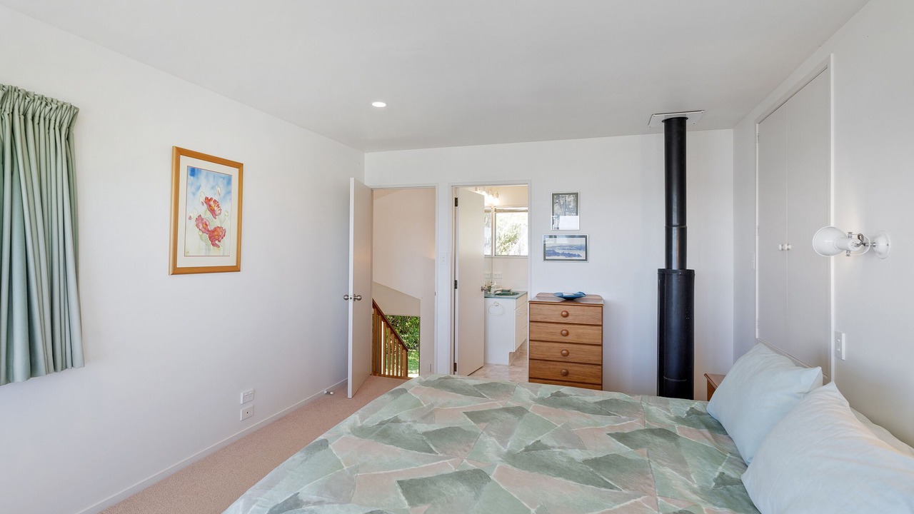 Photo of Bedroom in Opito Bay