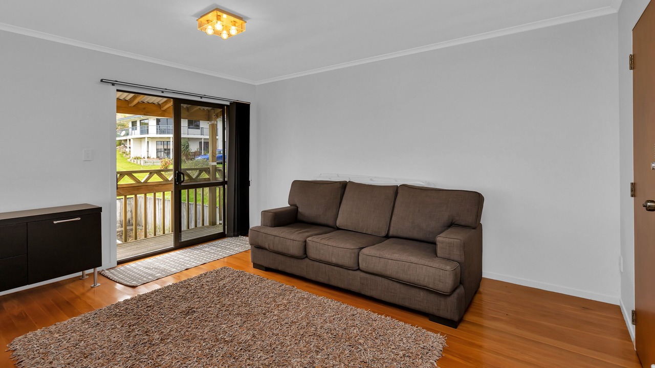 Photo of Livingroom in Cable Bay