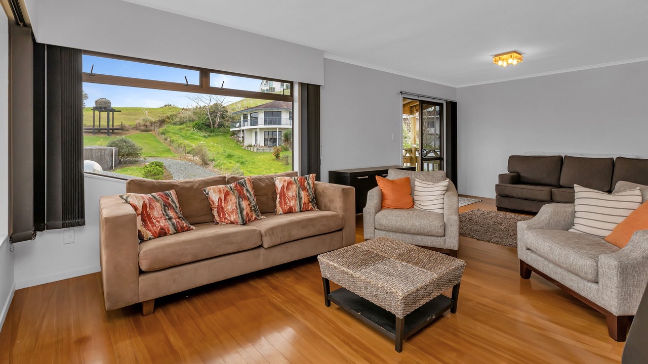 Photo of Livingroom in Cable Bay
