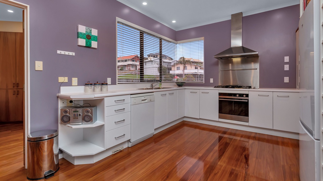 Photo of Kitchen in Cable Bay