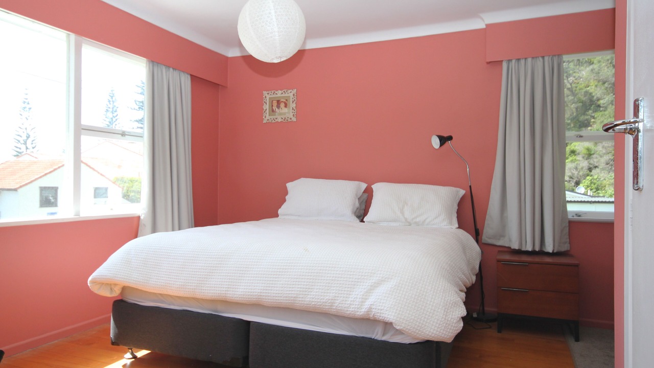 Photo of Bedroom in Waiwera