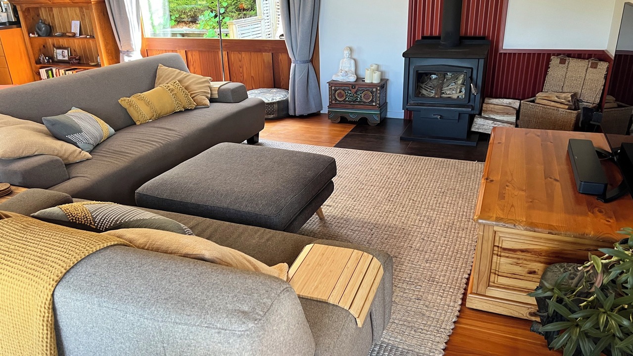 Photo of Livingroom in Diamond Harbour