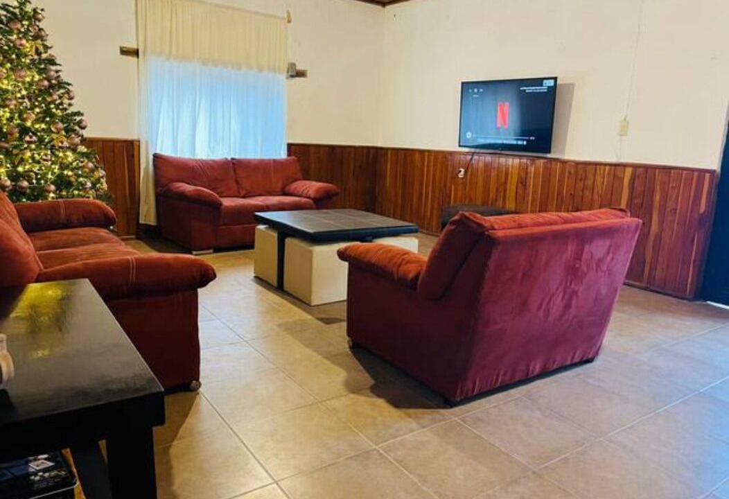 Photo of Livingroom in De La Merced
