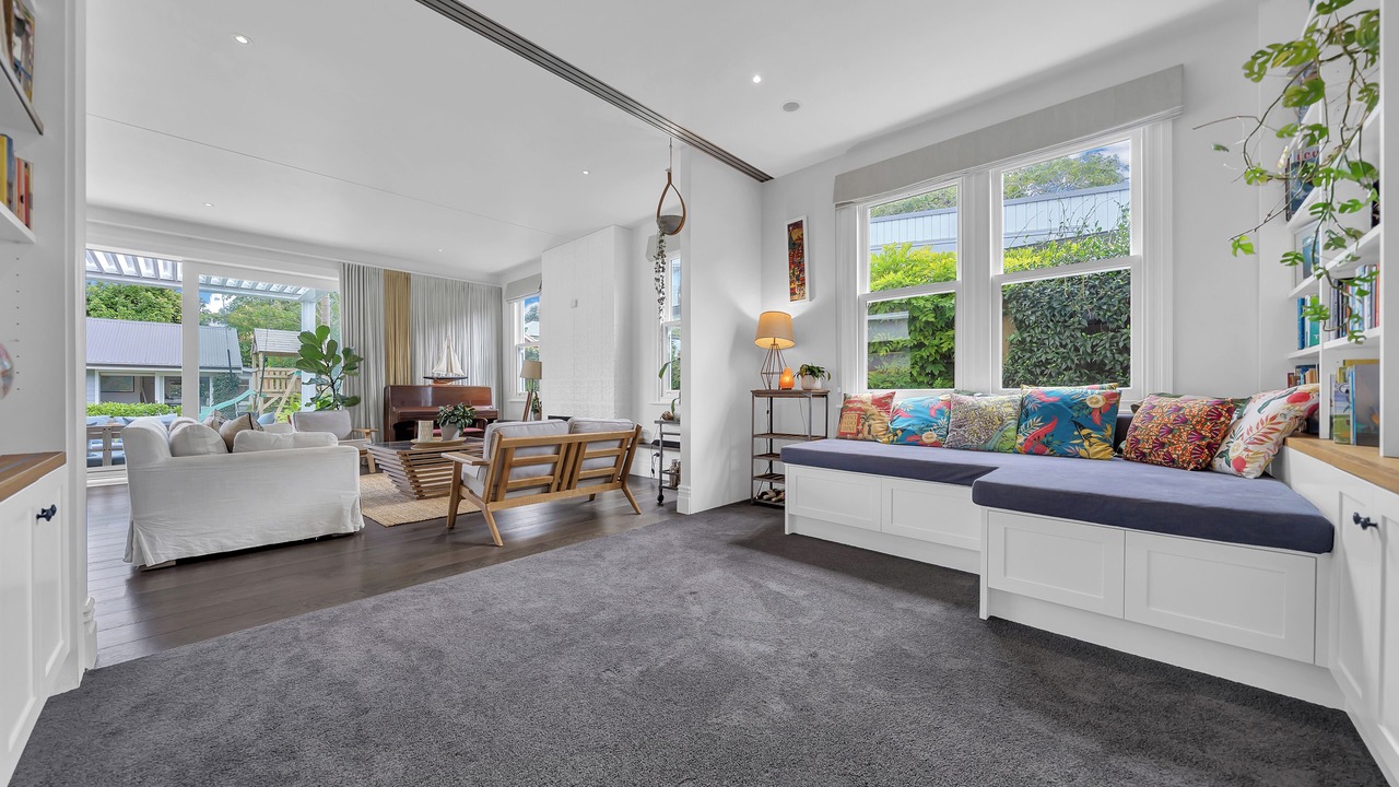 Photo of Livingroom in Devonport