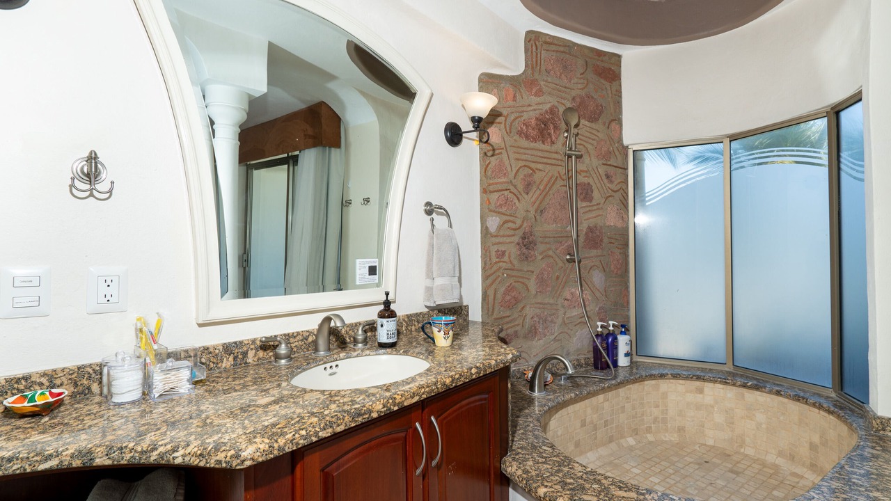 Photo of Bathroom in Flamingos