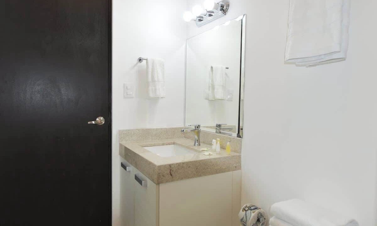 Photo of Bathroom in Monterrey Centro