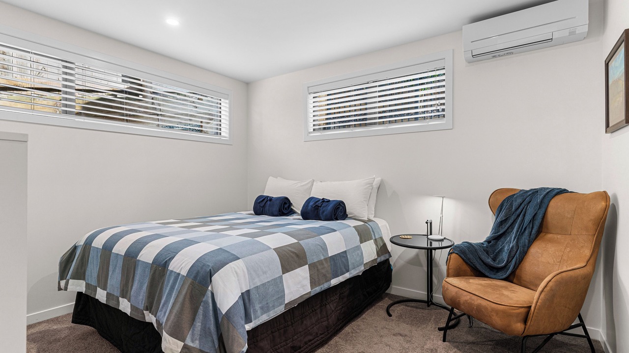Photo of Bedroom in Snells Beach