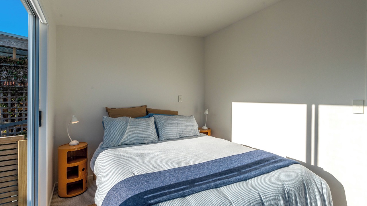 Photo of Bedroom in Surfdale