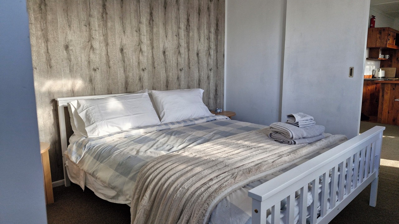 Photo of Bedroom in Snells Beach