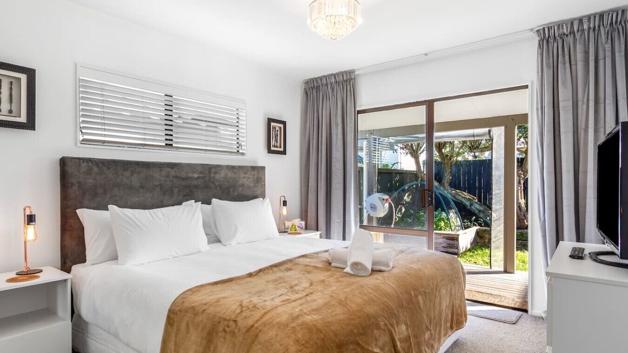 Photo of Bedroom in Three Kings