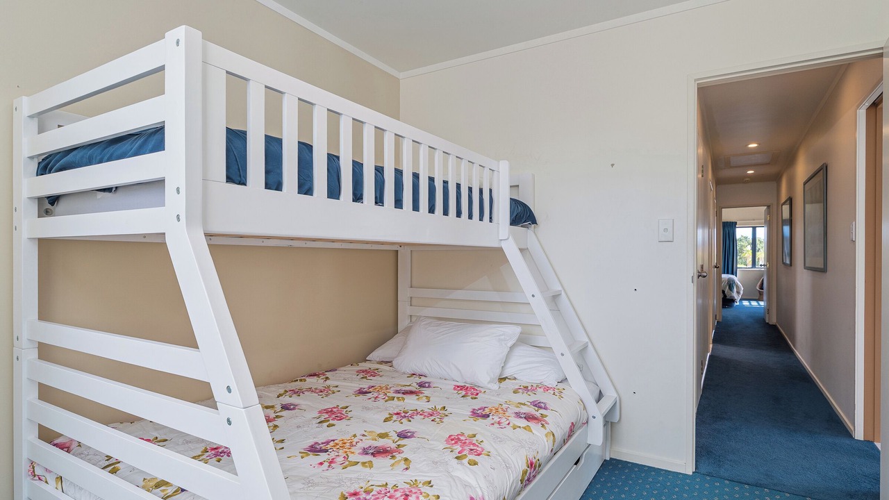 Photo of Bedroom in Matarangi
