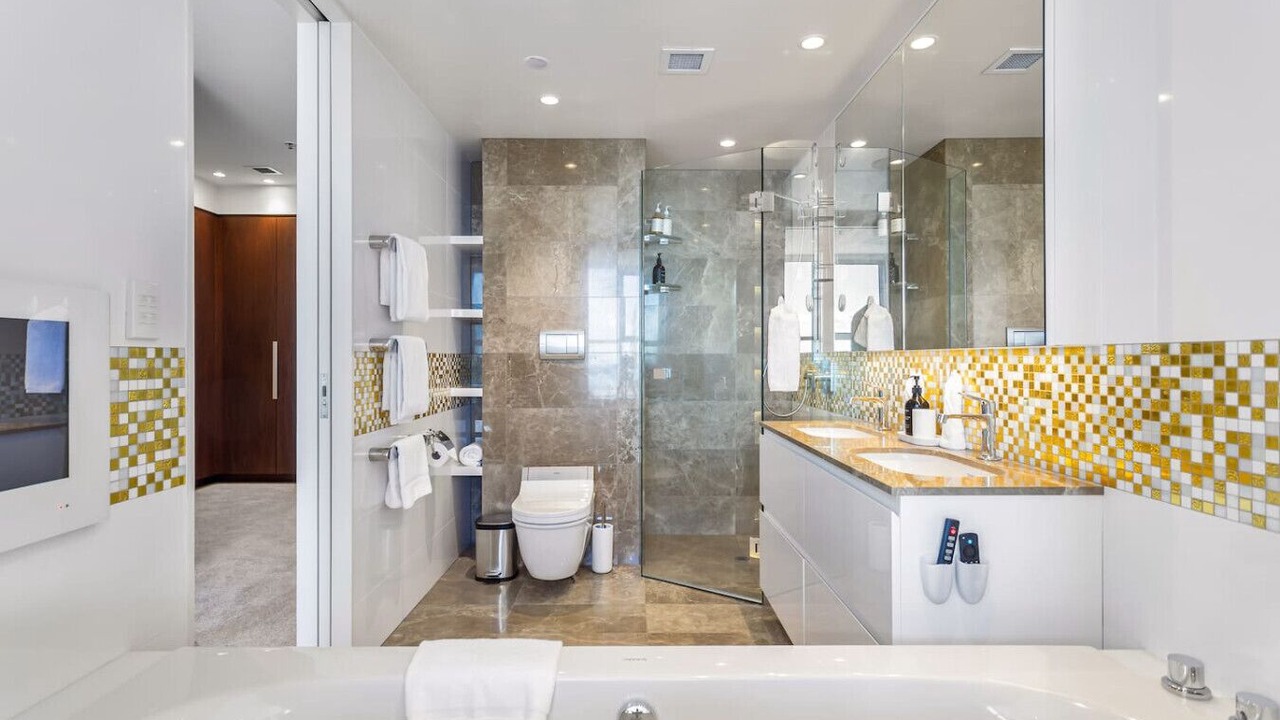 Photo of Bathroom in Auckland Central Business District