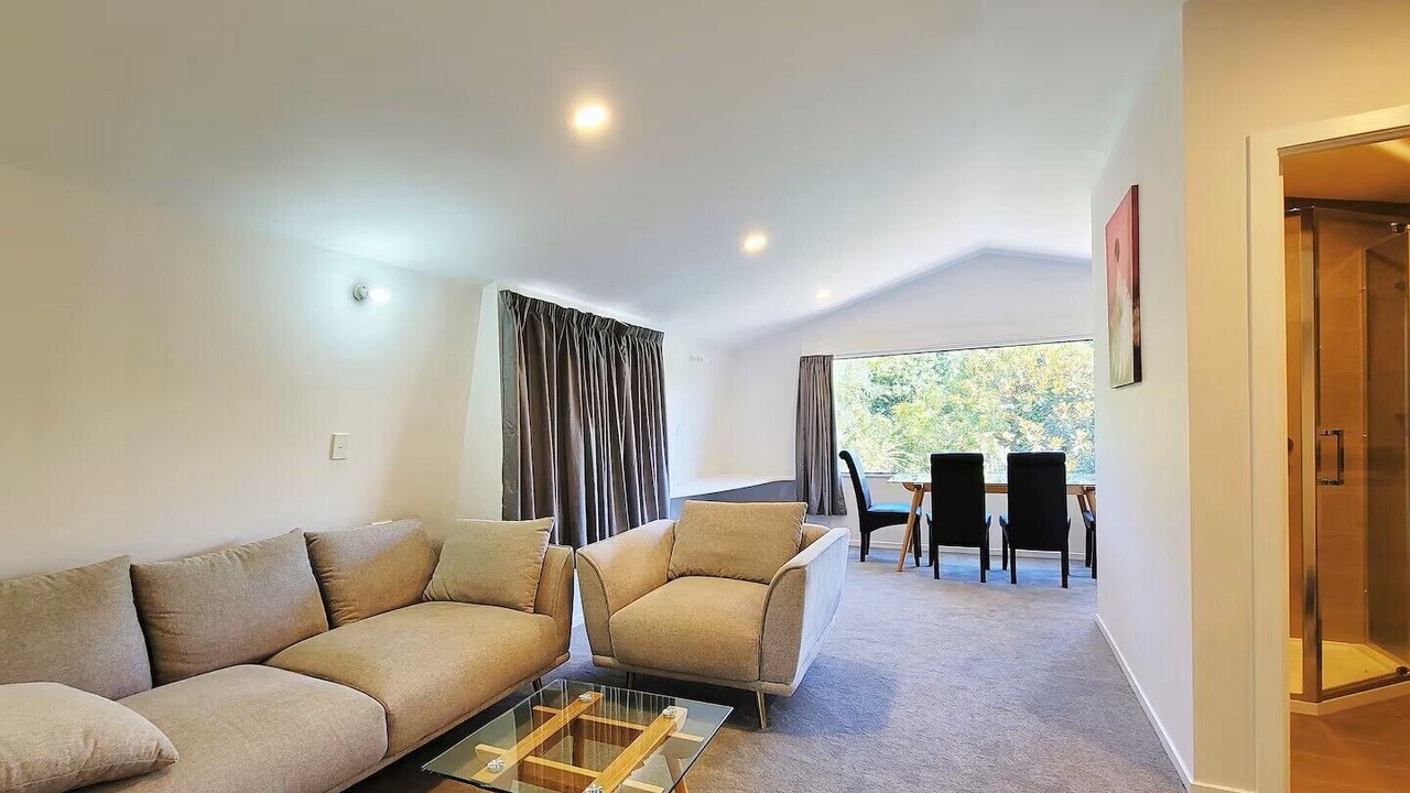 Photo of Livingroom in Army Bay