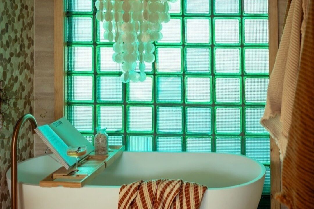 Photo of Bathroom in Pouto