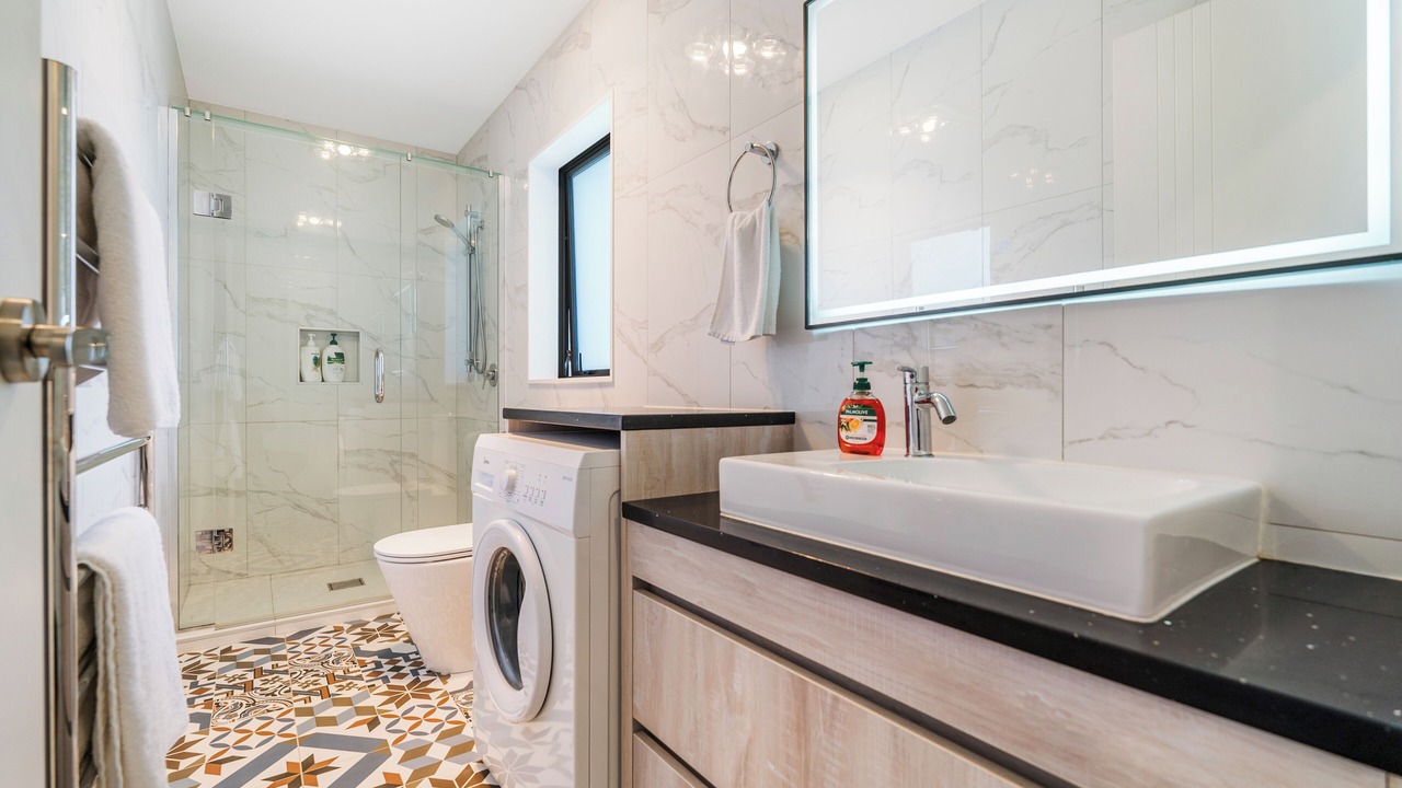 Photo of Bathroom in Greenlane - Ellerslie