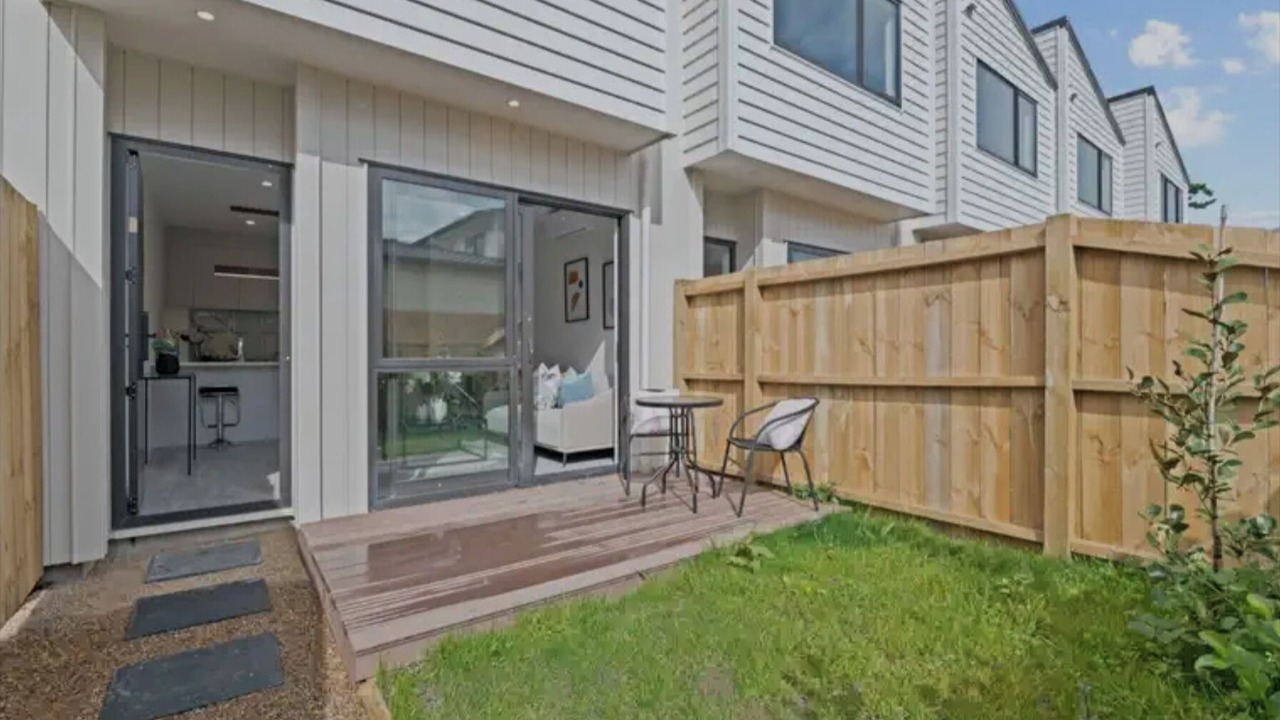 Photo of Patio Balcony in Orewa