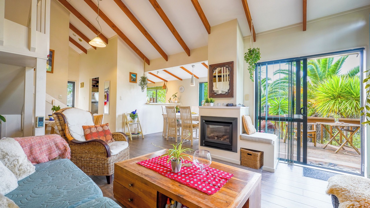 Photo of Livingroom in Northcross