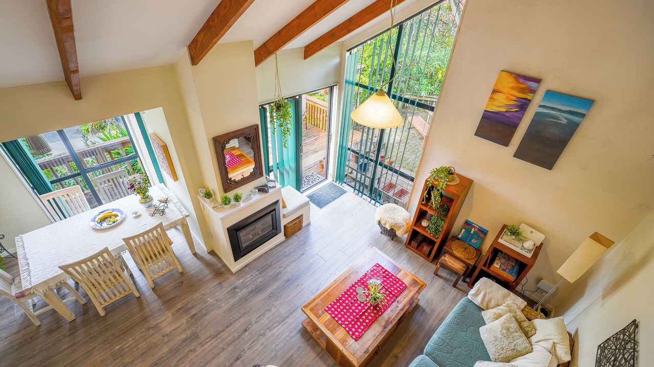 Photo of Livingroom in Northcross