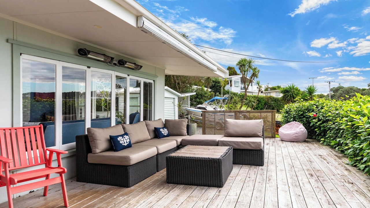 Photo of Patio Balcony in Snells Beach