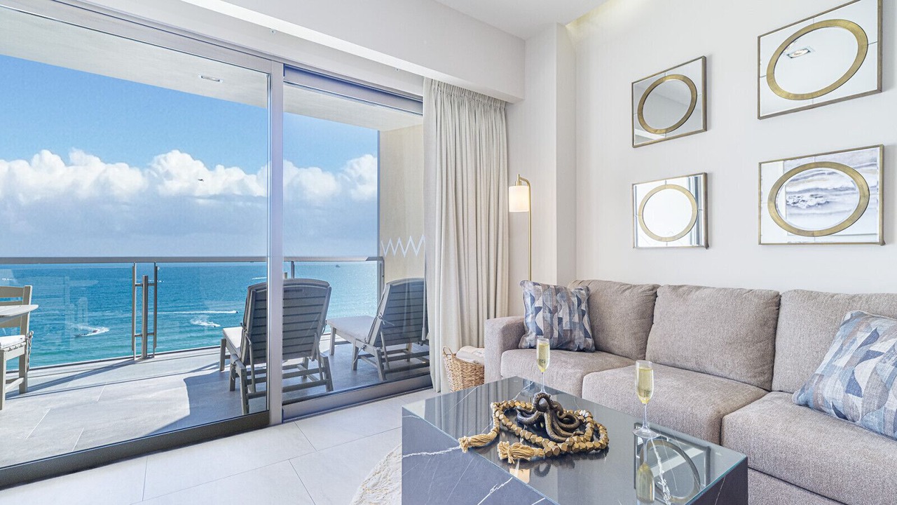 Photo of Livingroom in Bella Vista