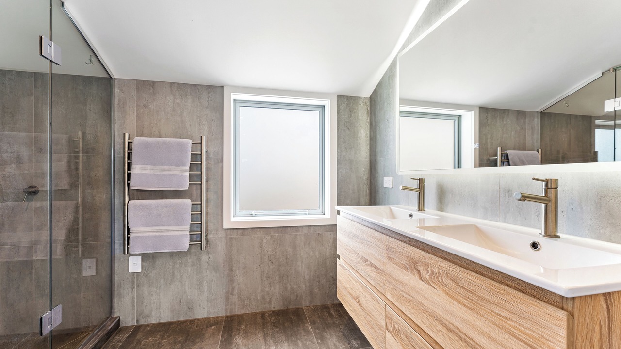 Photo of Bathroom in Snells Beach
