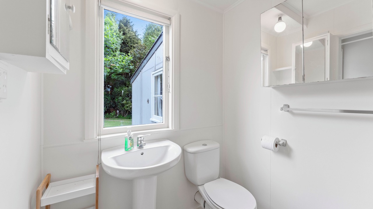 Photo of Bathroom in Turangi