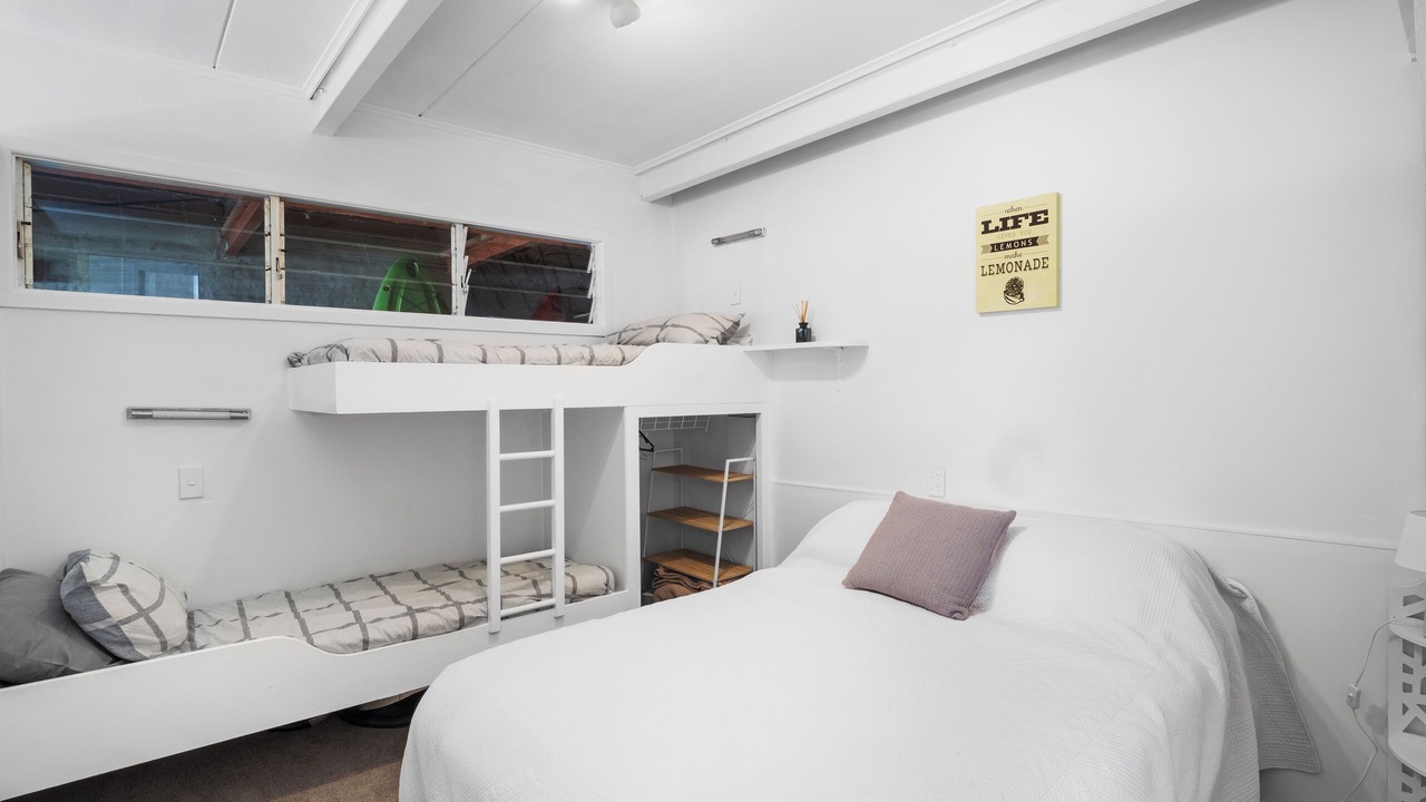 Photo of Bedroom in Tindalls Beach