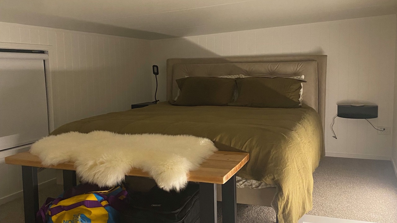 Photo of Bedroom in Surat Bay
