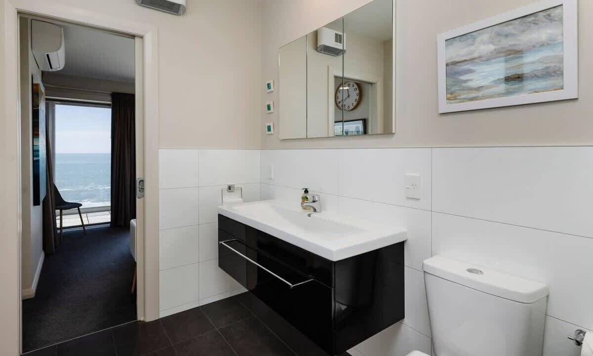 Photo of Bathroom in Oakura