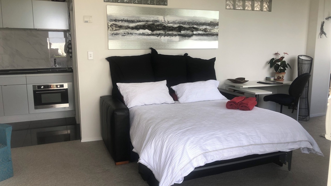 Photo of Bedroom in Maraetai