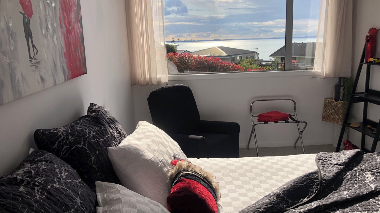 Photo of Bedroom in Maraetai