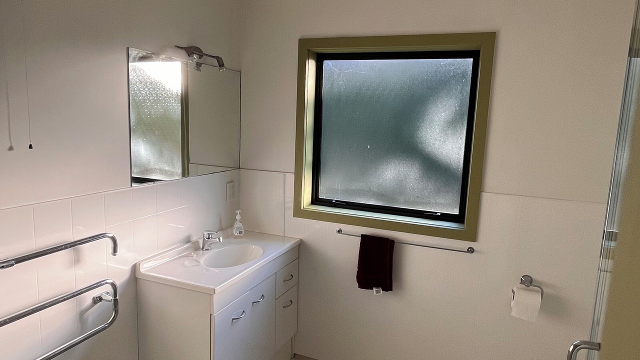 Photo of Bathroom in Kaitake