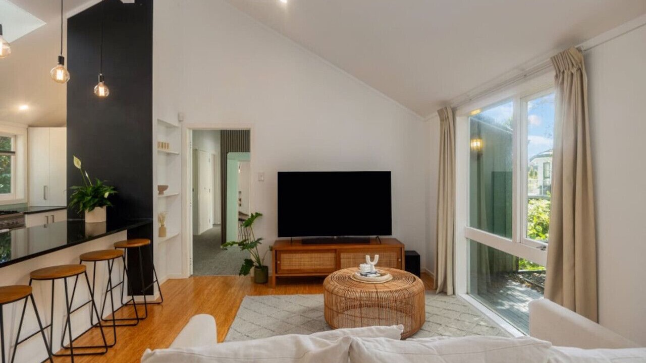 Photo of Livingroom in Greenlane - Ellerslie