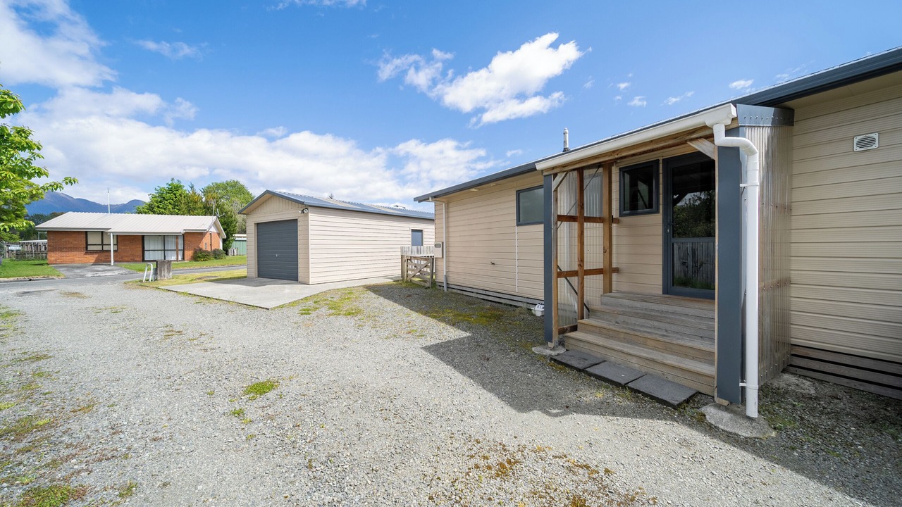 Photo of Outdoor in Manapouri