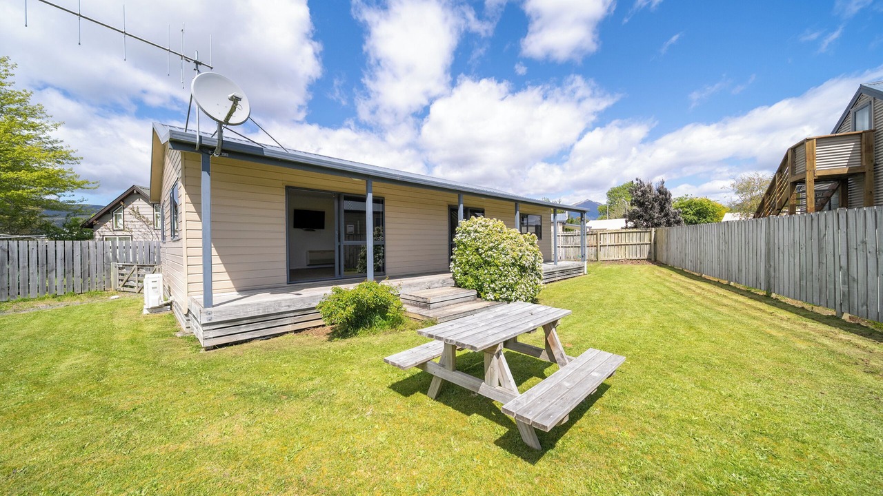 Photo of Outdoor in Manapouri