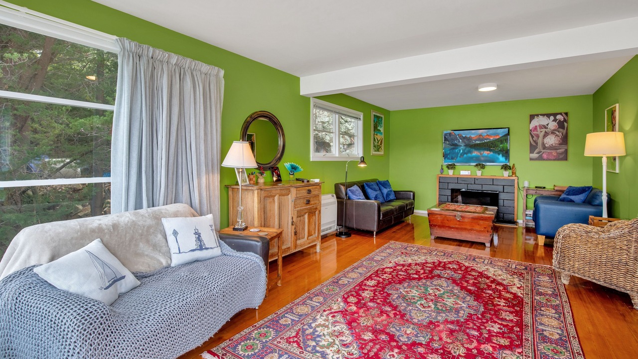 Photo of Livingroom in Diamond Harbour