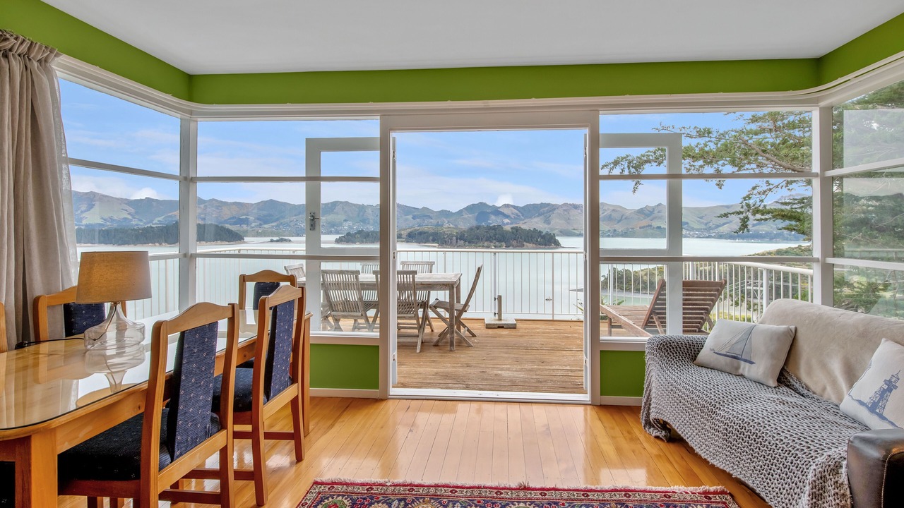 Photo of Livingroom in Diamond Harbour