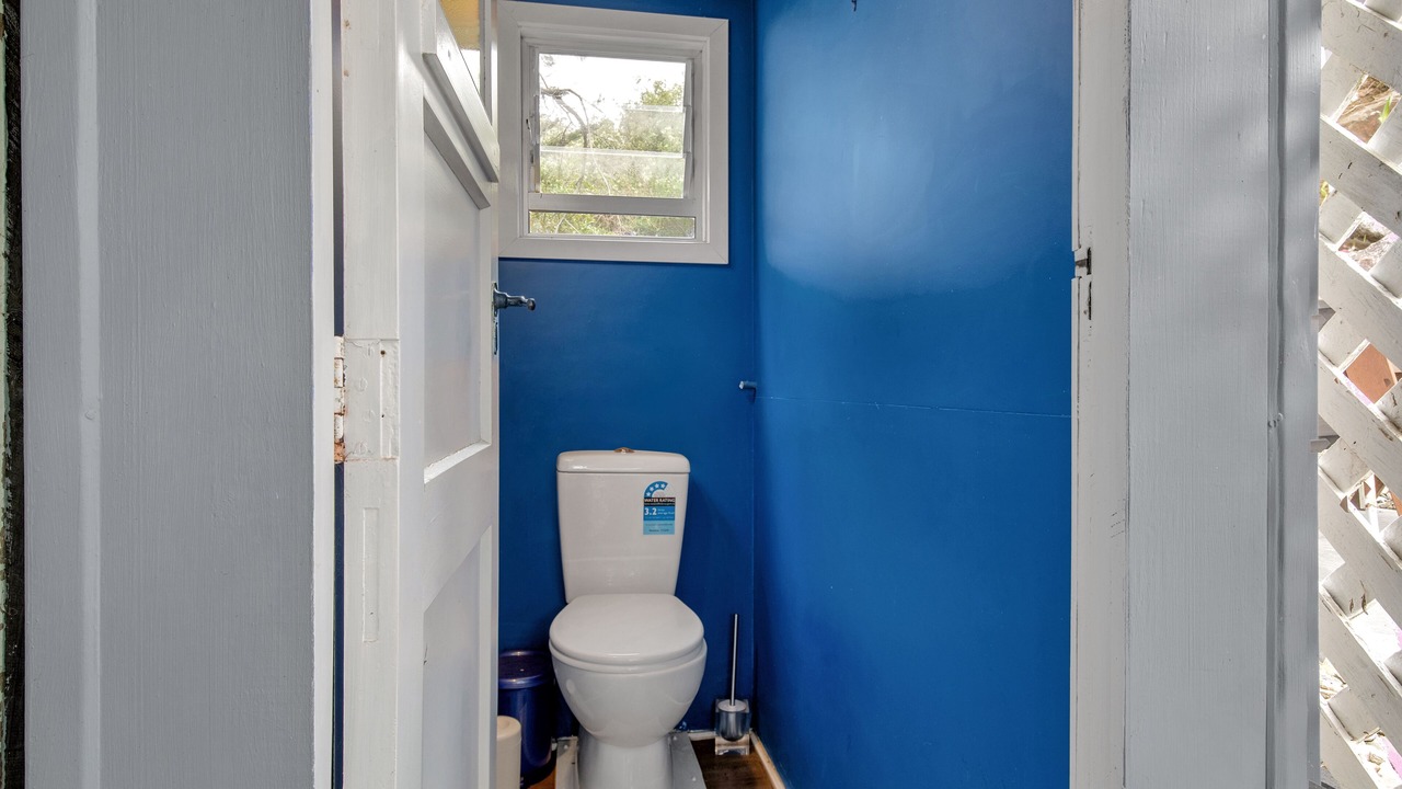 Photo of Bathroom in Diamond Harbour