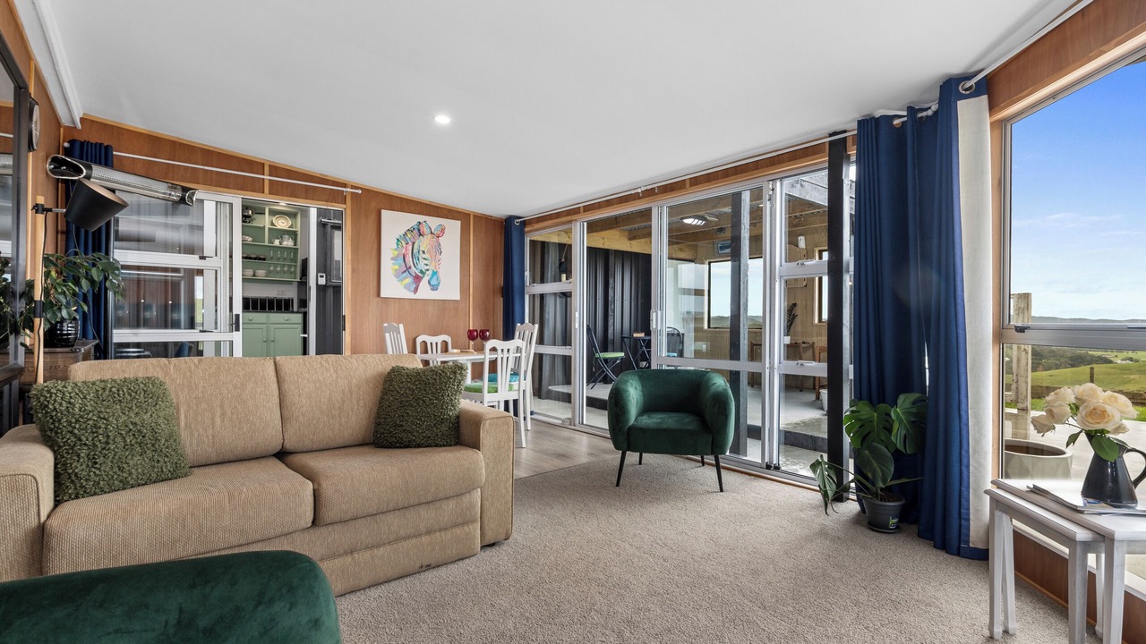 Photo of Livingroom in Waipu