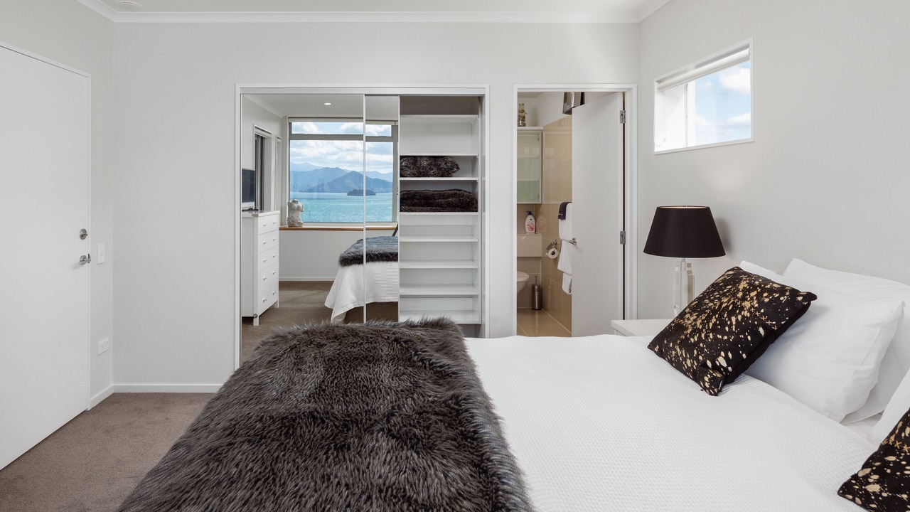 Photo of Bedroom in Picton