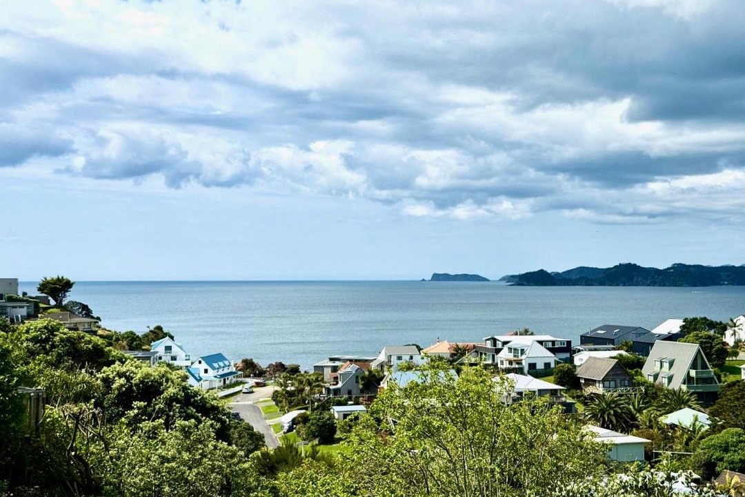 Photo of Others in Russell