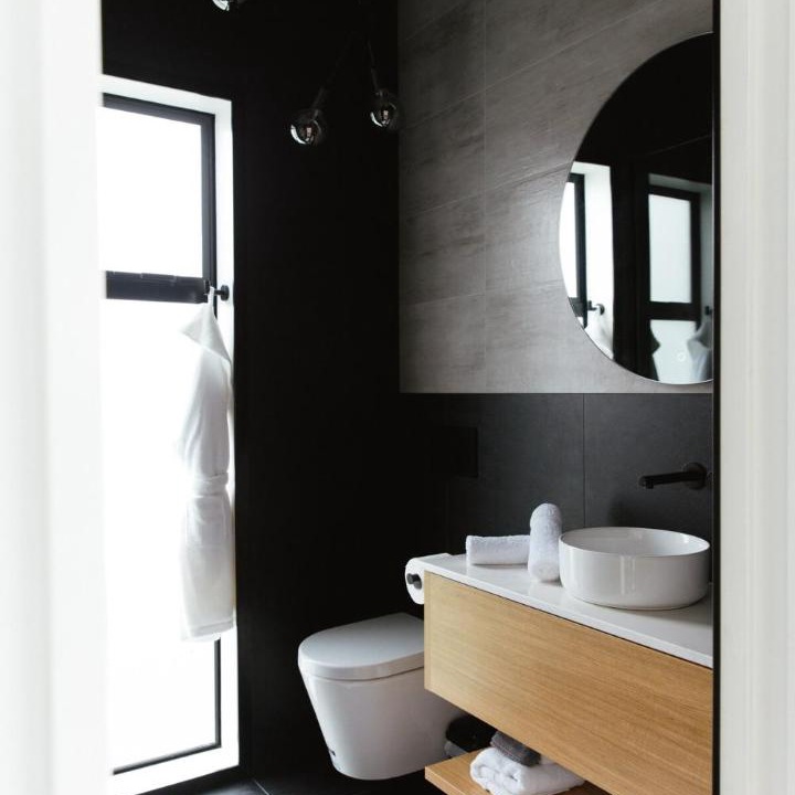 Photo of Bathroom in Pouto