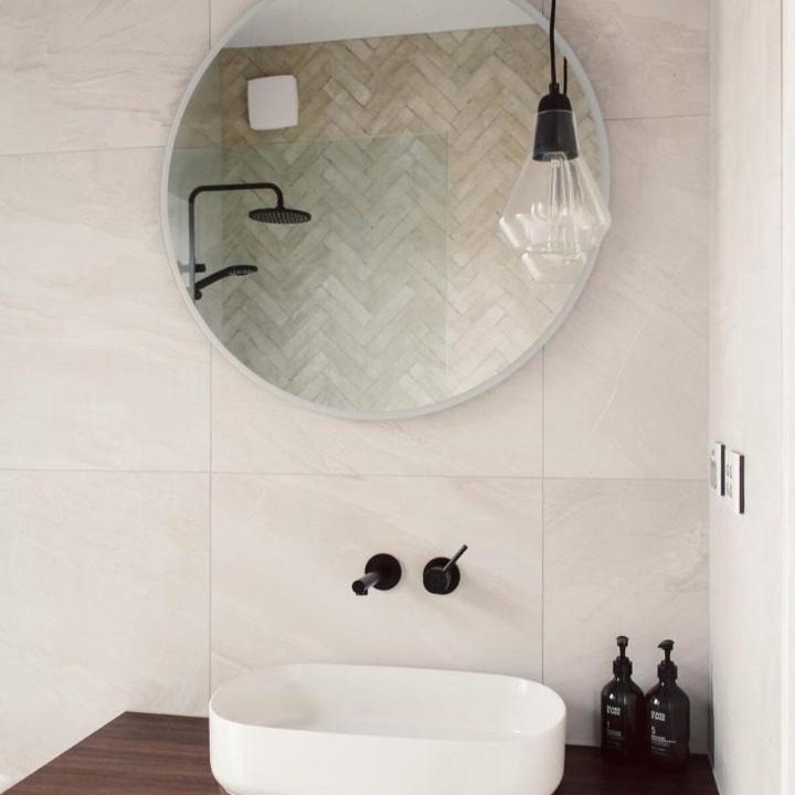Photo of Bathroom in Pouto