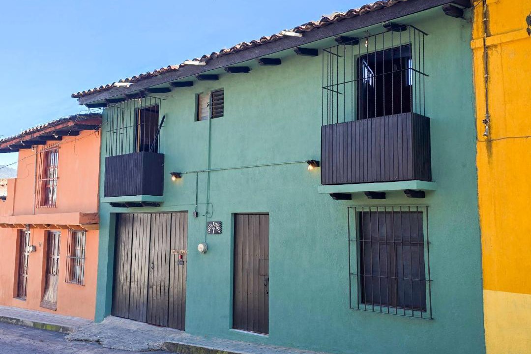 Photo of Buildings in De La Merced