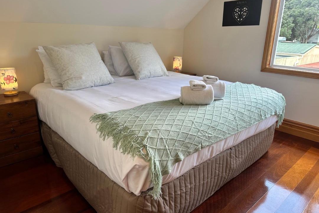 Photo of Bedroom in Russell