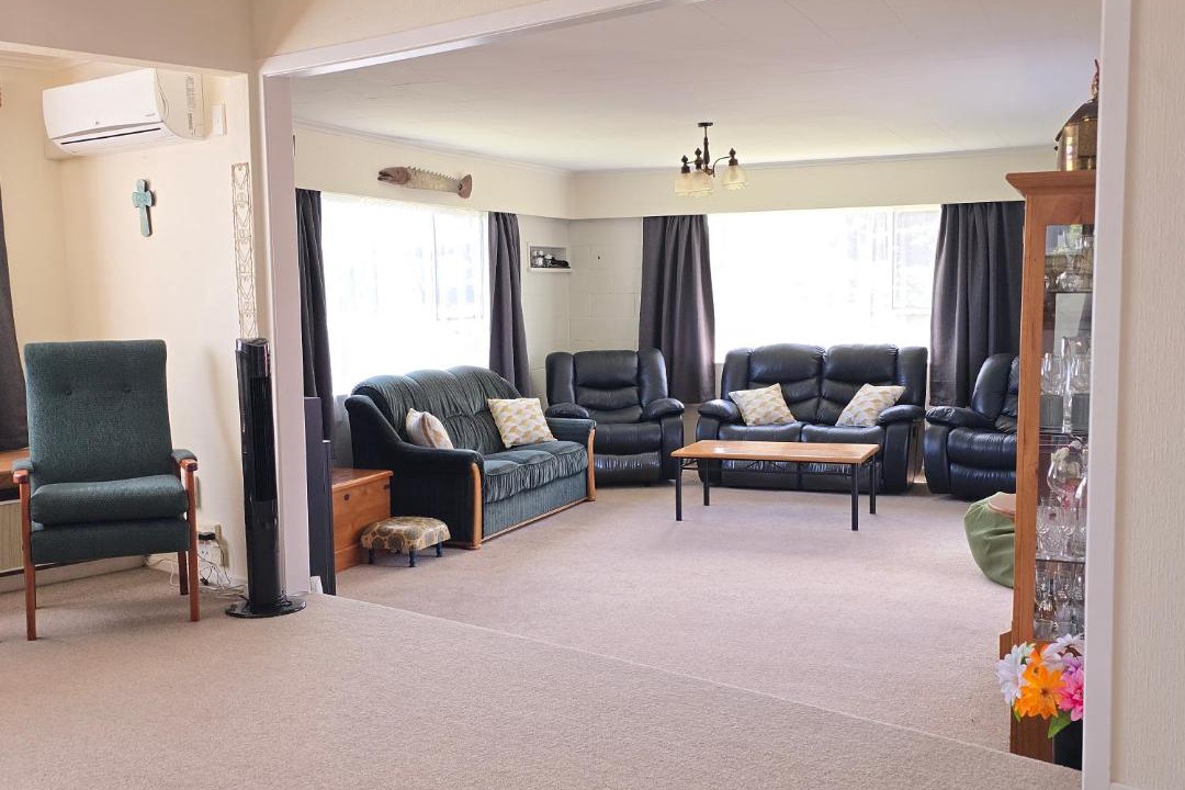 Photo of Livingroom in Opunake