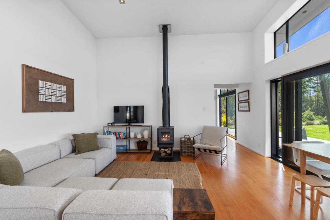Photo of Livingroom in Whangateau