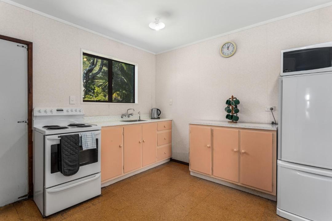 Photo of Kitchen in Waihau Bay
